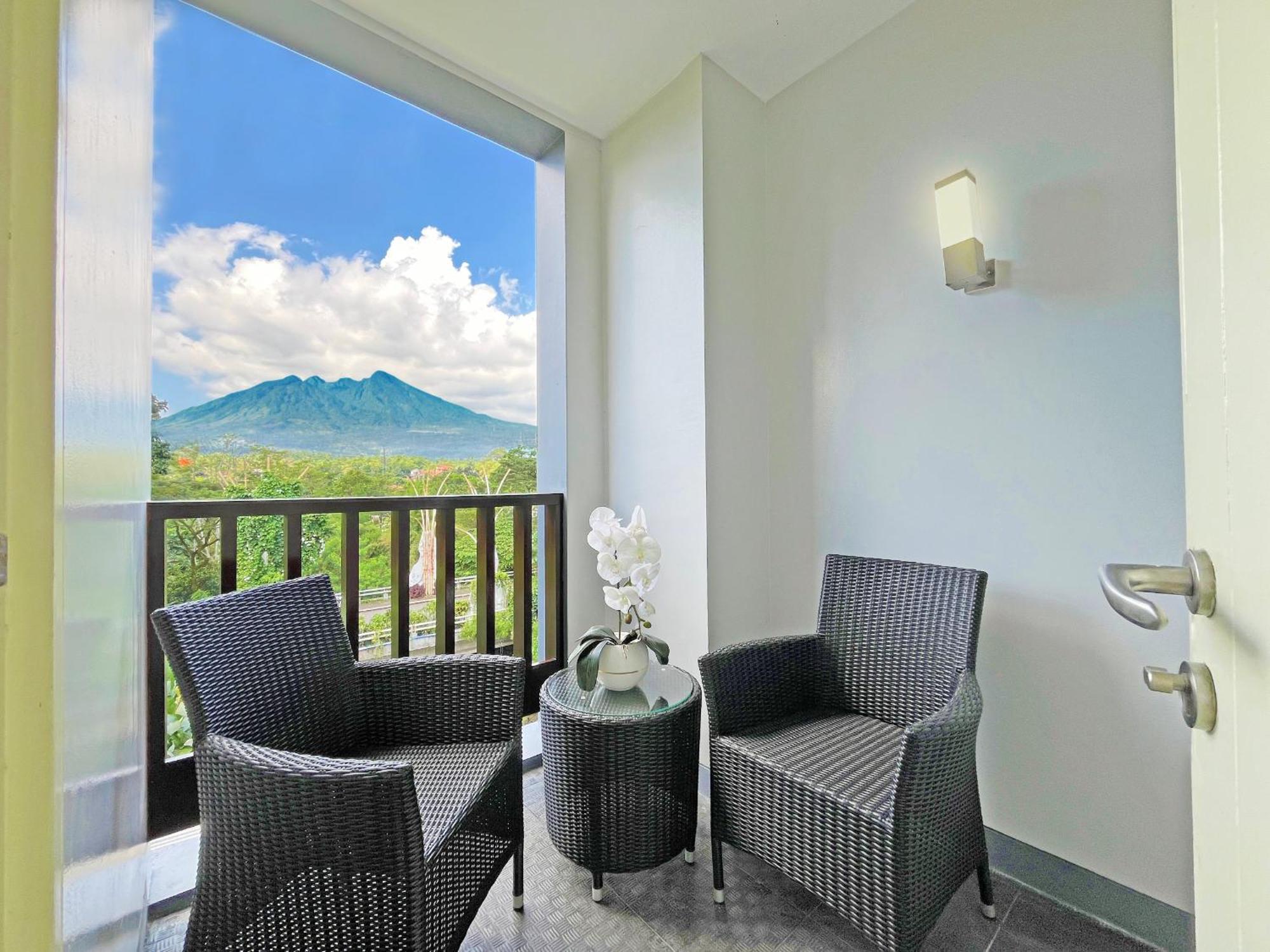 Aston Bogor Hotel And Resort מראה חיצוני תמונה