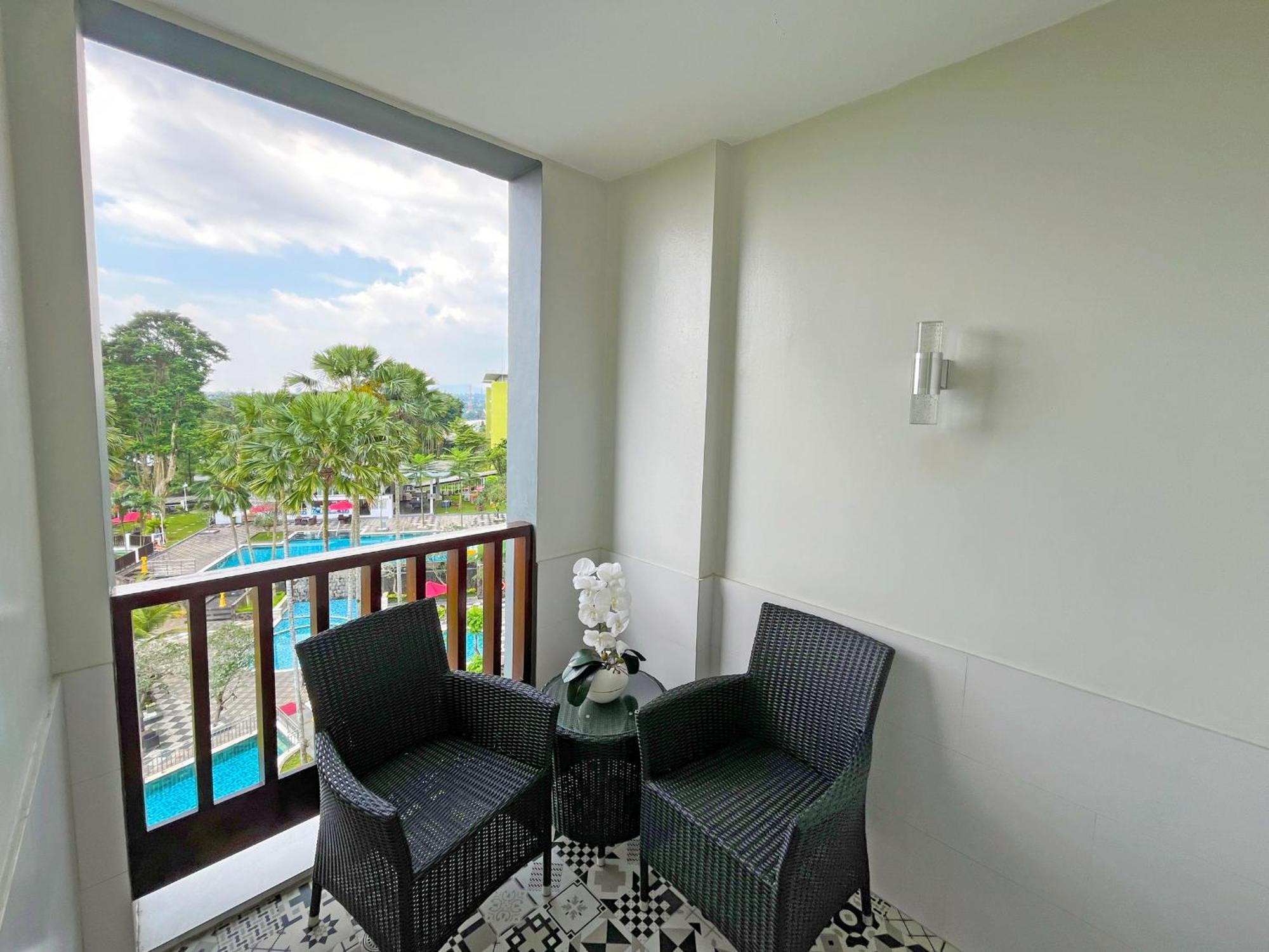 Aston Bogor Hotel And Resort מראה חיצוני תמונה