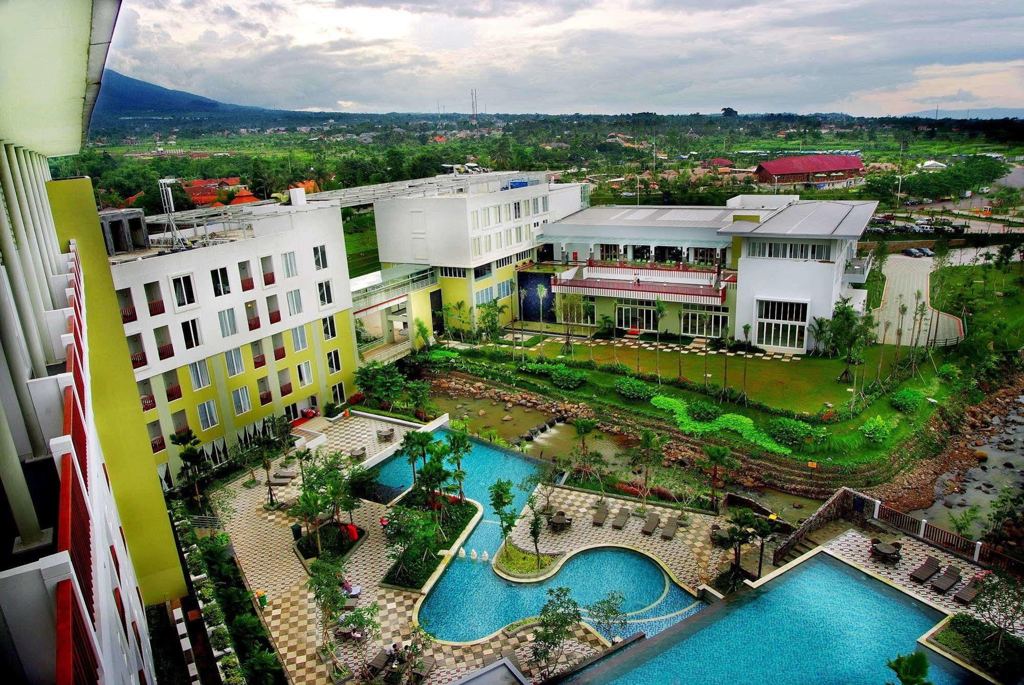 Aston Bogor Hotel And Resort מראה חיצוני תמונה